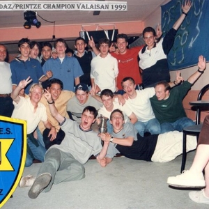 25 ans du mouvement junior commun du club: Amusez-... 25 ans du mouvement junior commun du club: Amusez-...